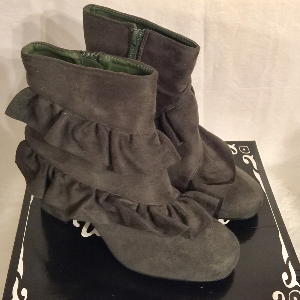 Ruffle Olive Faux Suede Boots